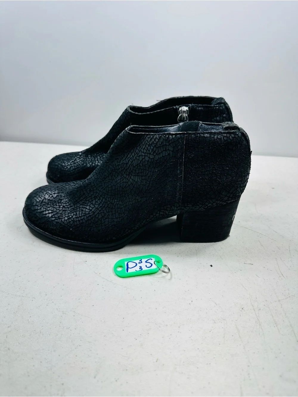 Urban Outfitters Cooperative Ariel black booties size 6M
